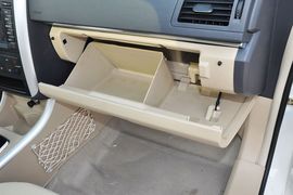 2013款北京汽车E150三厢版自动型