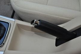 2013款北京汽车E150三厢版自动型