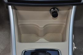 2013款北京汽车E150三厢版自动型