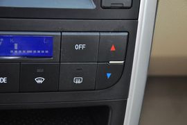 2013款北京汽车E150三厢版自动型