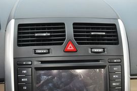 2013款北京汽车E150三厢版自动型