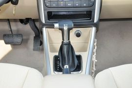 2013款北京汽车E150三厢版自动型