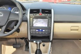 2013款北京汽车E150三厢版自动型