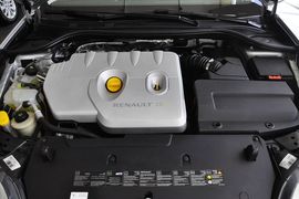 2011款雷诺拉古那2.0T技术版
