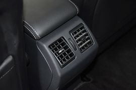 2011款雷诺拉古那2.0T技术版