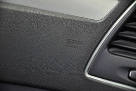 2011款雷诺拉古那2.0T技术版