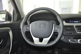2011款雷诺拉古那2.0T技术版