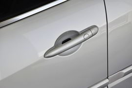 2011款雷诺拉古那2.0T技术版