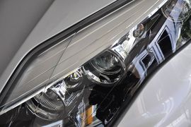 2011款雷诺拉古那2.0T技术版