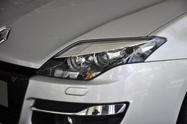2011款雷诺拉古那2.0T技术版