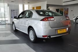 2011款雷诺拉古那2.0T技术版