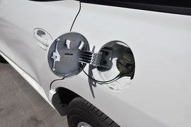 2013款华泰圣达菲1.8T手动汽油两驱型