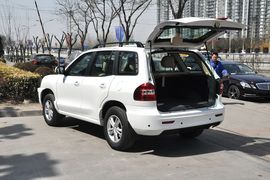 2013款华泰圣达菲1.8T手动汽油两驱型