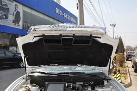 2013款华泰圣达菲1.8T手动汽油两驱型