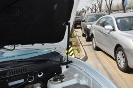 2013款华泰圣达菲1.8T手动汽油两驱型