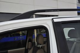 2013款华泰圣达菲1.8T手动汽油两驱型