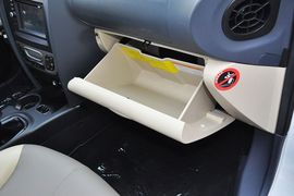 2013款华泰圣达菲1.8T手动汽油两驱型