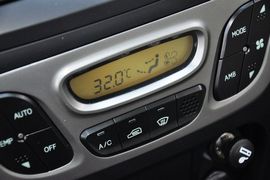 2013款华泰圣达菲1.8T手动汽油两驱型