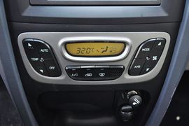 2013款华泰圣达菲1.8T手动汽油两驱型