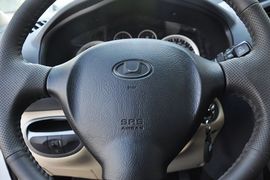 2013款华泰圣达菲1.8T手动汽油两驱型