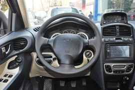 2013款华泰圣达菲1.8T手动汽油两驱型