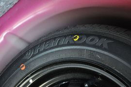 2013款福特嘉年华两厢1.5L自动时尚型