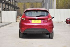 2013款福特嘉年华两厢1.5L自动时尚型