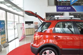 2012款铃木SX4锐骑1.6L手动运动型