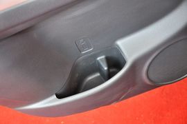 2012款铃木SX4锐骑1.6L手动运动型