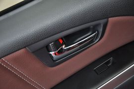 2012款铃木SX4锐骑1.6L手动运动型