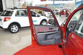 2012款铃木SX4锐骑1.6L手动运动型