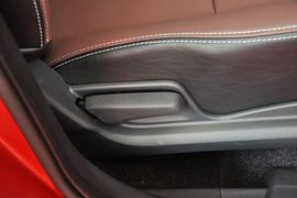 2012款铃木SX4锐骑1.6L手动运动型