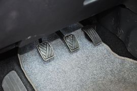2012款铃木SX4锐骑1.6L手动运动型