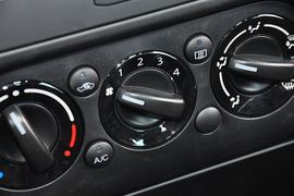 2012款铃木SX4锐骑1.6L手动运动型