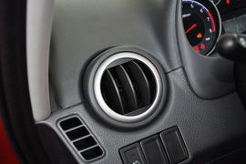 2012款铃木SX4锐骑1.6L手动运动型