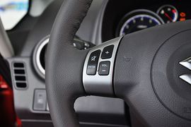 2012款铃木SX4锐骑1.6L手动运动型