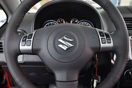 2012款铃木SX4锐骑1.6L手动运动型