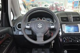 2012款铃木SX4锐骑1.6L手动运动型