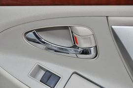 2013款丰田凯美瑞经典200G豪华型