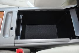 2013款丰田凯美瑞经典200G豪华型