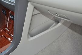 2013款丰田凯美瑞经典200G豪华型