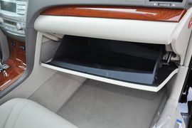 2013款丰田凯美瑞经典200G豪华型