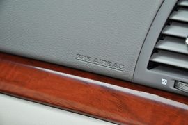 2013款丰田凯美瑞经典200G豪华型