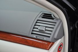 2013款丰田凯美瑞经典200G豪华型