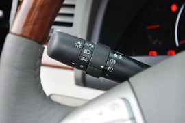 2013款丰田凯美瑞经典200G豪华型