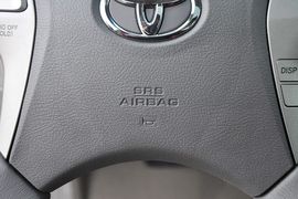 2013款丰田凯美瑞经典200G豪华型