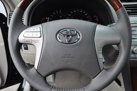 2013款丰田凯美瑞经典200G豪华型