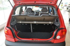2012款宝骏乐驰1.0L手动舒适型