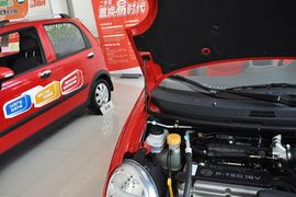 2012款宝骏乐驰1.0L手动舒适型