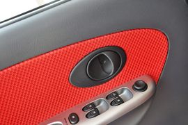 2012款宝骏乐驰1.0L手动舒适型